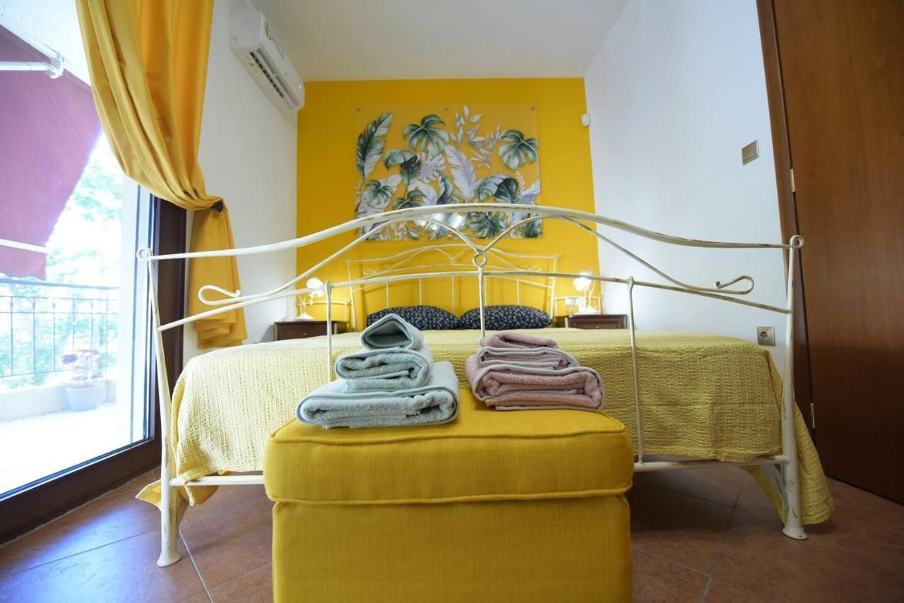 קומוטיני Amalfi Luxury Apartment מראה חיצוני תמונה