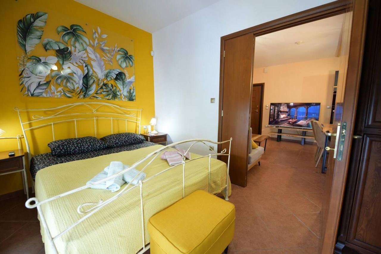 קומוטיני Amalfi Luxury Apartment מראה חיצוני תמונה